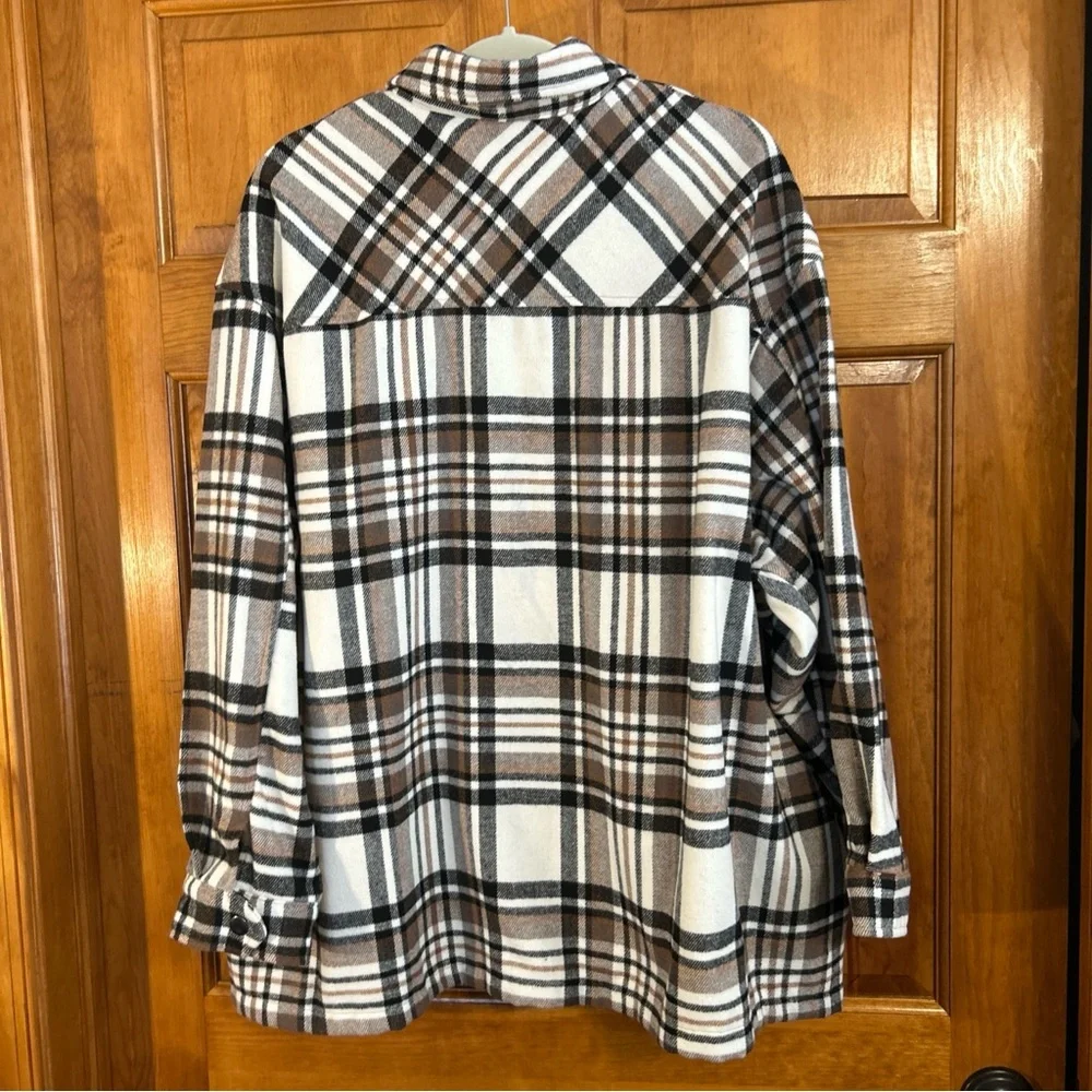 HFX Women’s Black/Brown/White Plaid Snap Front/4 Pockets/Polyester/Wool/? Sz 2X_7